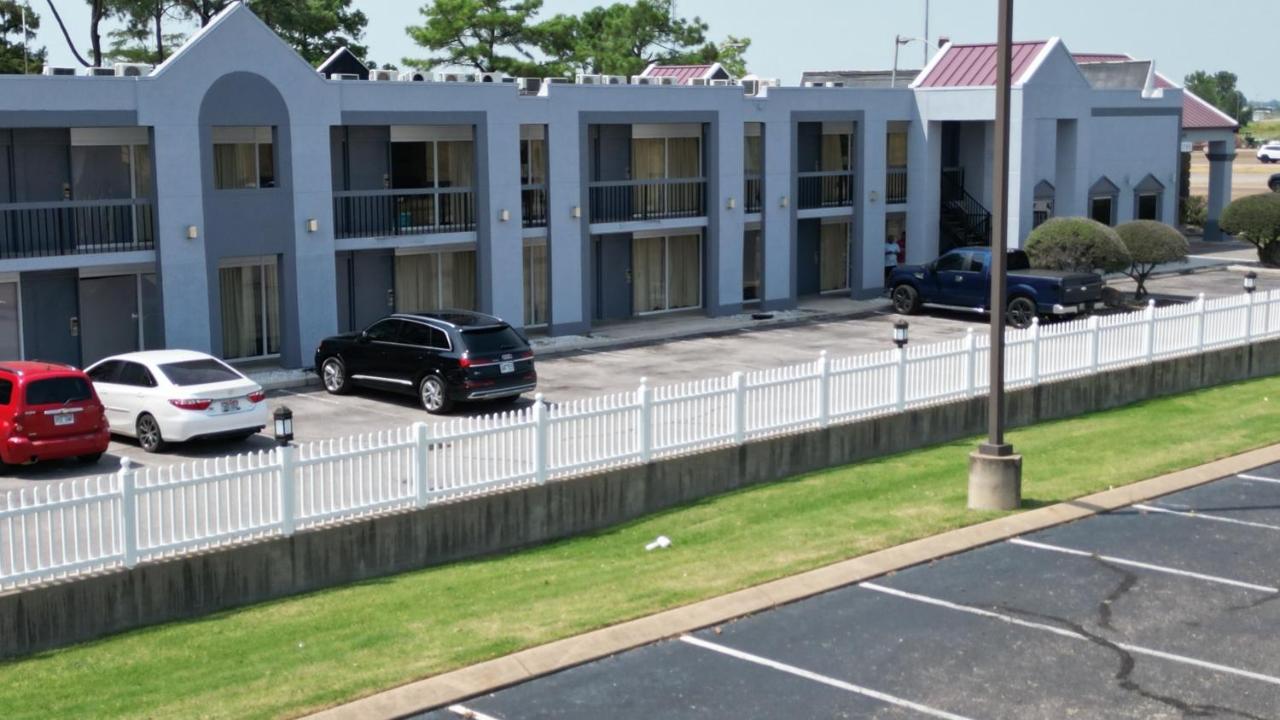 Crossroads Inn & Suites West Memphis Bagian luar foto