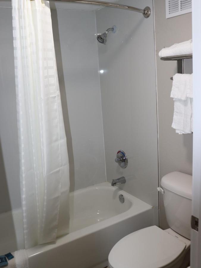 Crossroads Inn & Suites West Memphis Bagian luar foto